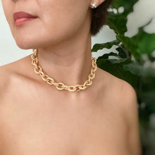 Load image into Gallery viewer, Classy Statement Chain Necklace
