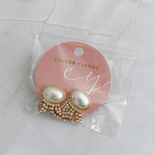 Load image into Gallery viewer, Pearl Button Cascade Shine Earrings

