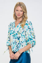 Load image into Gallery viewer, Flower Print V neck Top
