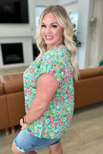 Load image into Gallery viewer, Lizzy Cap Sleeve Top in Emerald Spring Floral
