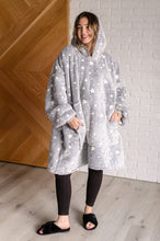 Load image into Gallery viewer, Oversized Blanket Hoodie in Grey Stars
