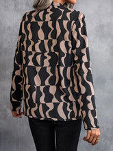 Load image into Gallery viewer, Printed Notched Long Sleeve Blouse
