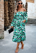 Load image into Gallery viewer, Printed Balloon Sleeve  Midi Dress
